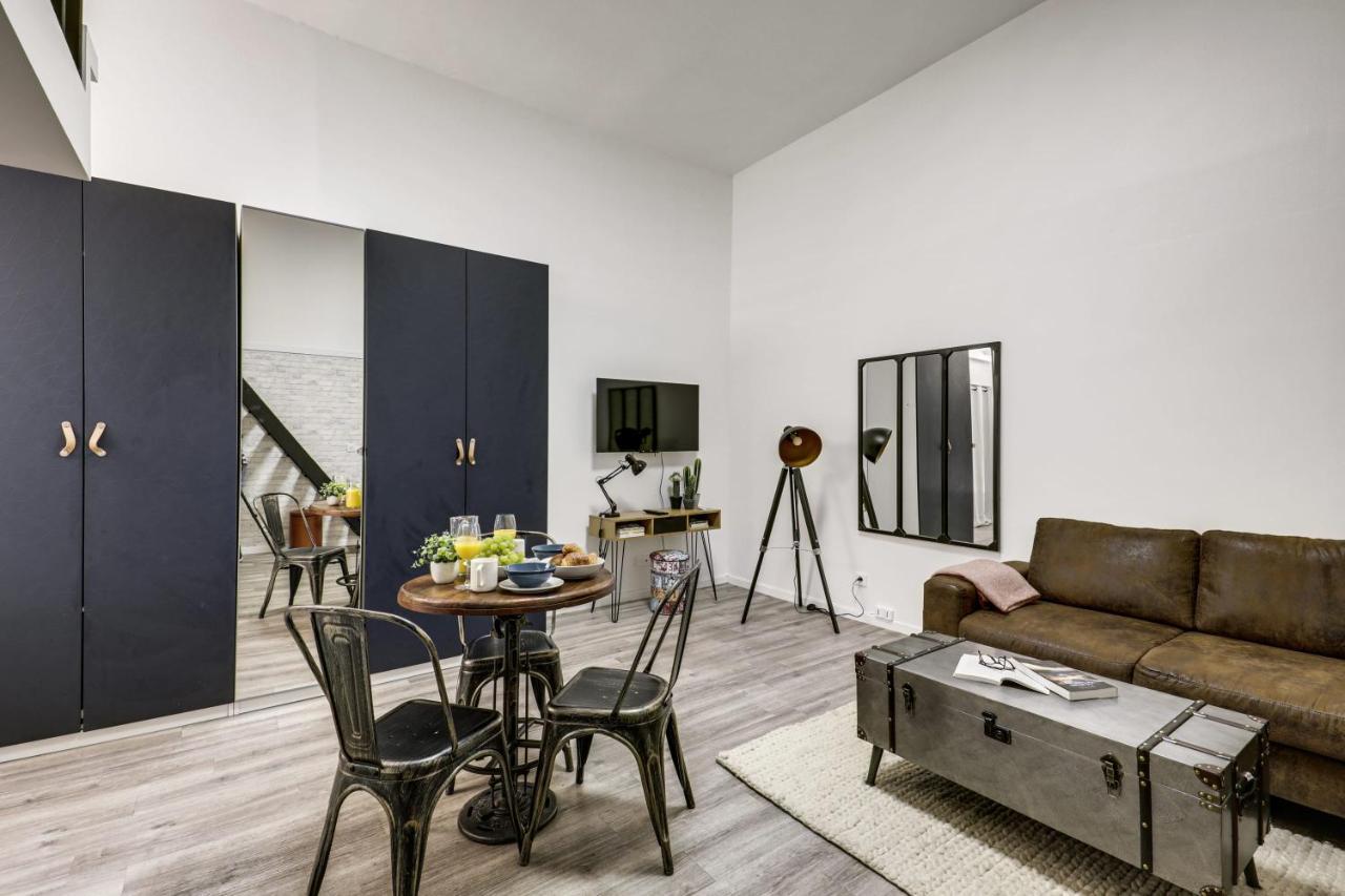 Modern French Studio In Paris Exterior foto