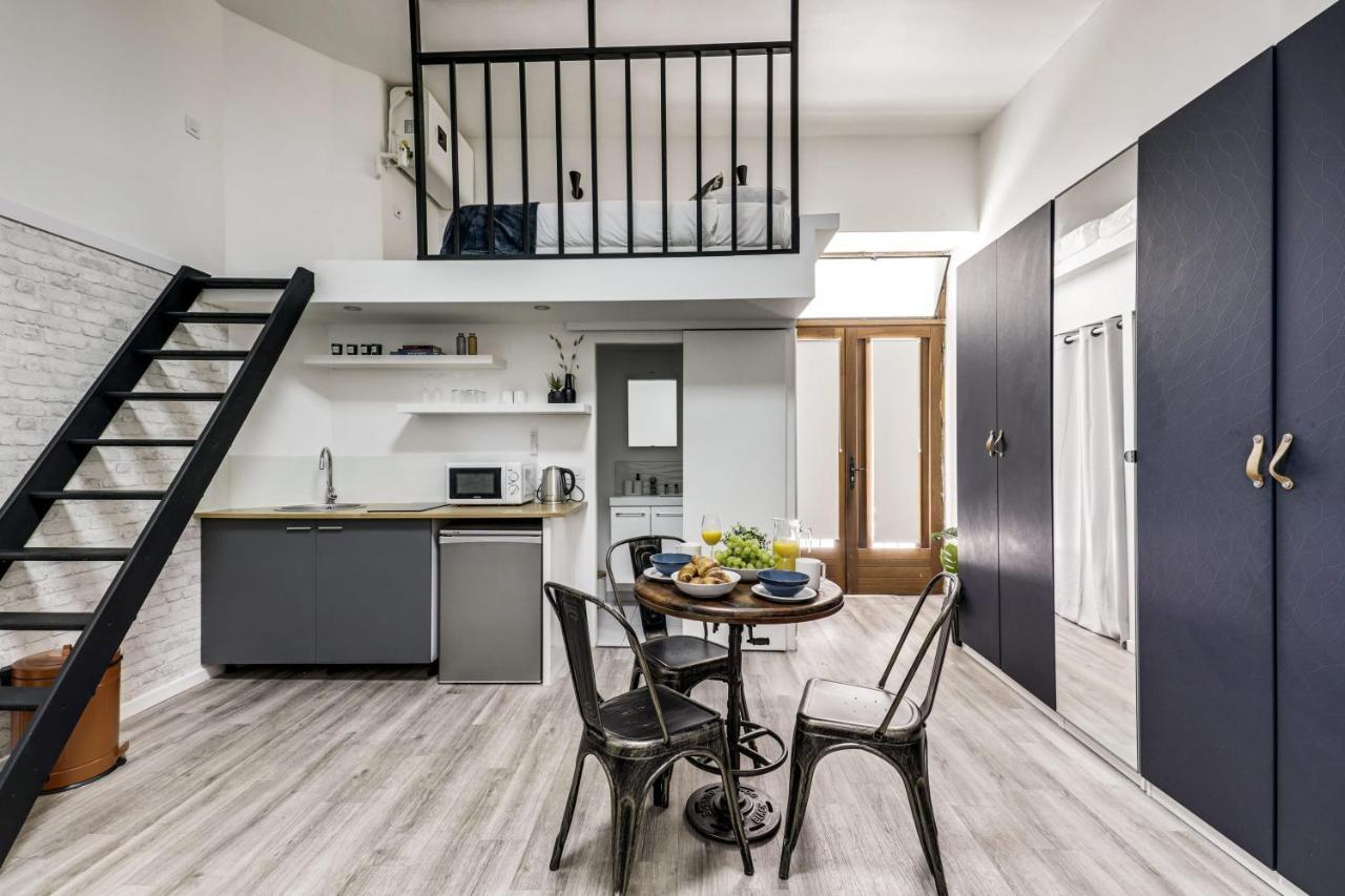 Modern French Studio In Paris Exterior foto